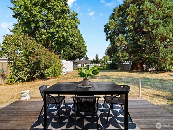 16014 16th Avenue SW, Burien WA 98166