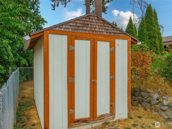 12624 SE 202nd Place, Kent WA 98031