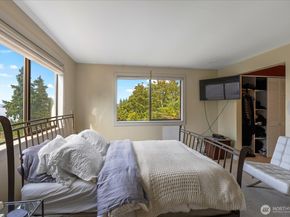 9100 Olympic View Drive, Edmonds WA 98026