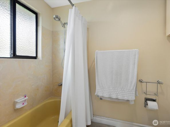 9100 Olympic View Drive, Edmonds WA 98026