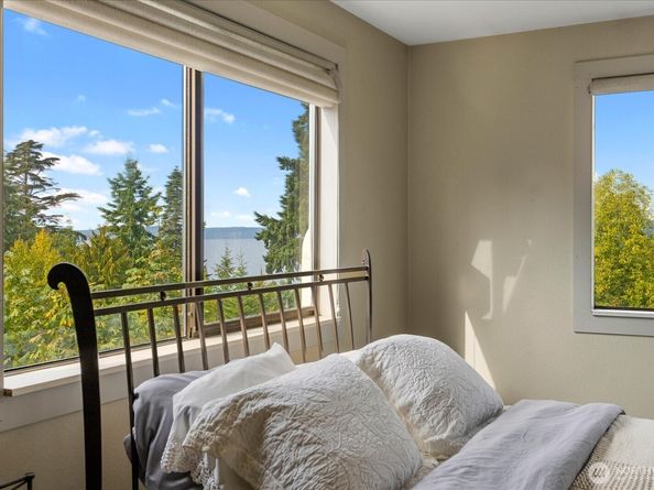 9100 Olympic View Drive, Edmonds WA 98026