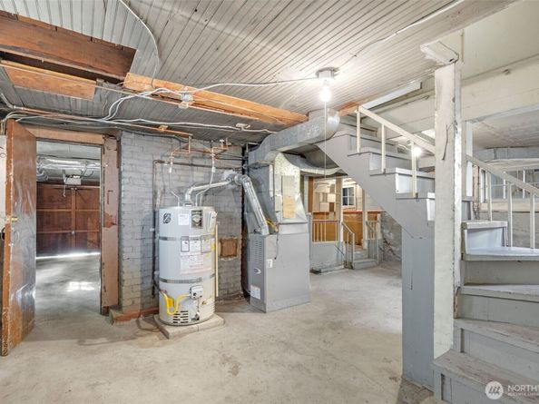 5412 Kensington Place N, Seattle WA 98103
