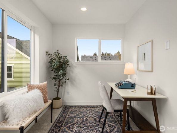 9221 C 14th Avenue NW, Seattle WA 98117