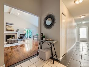 20301 19th Avenue NE 1101, Shoreline WA 98155