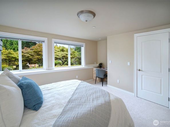 6145 93rd Avenue SE, Mercer Island WA 98040
