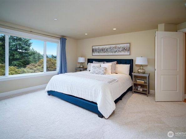 6145 93rd Avenue SE, Mercer Island WA 98040