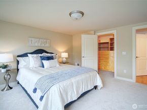 6145 93rd Avenue SE, Mercer Island WA 98040