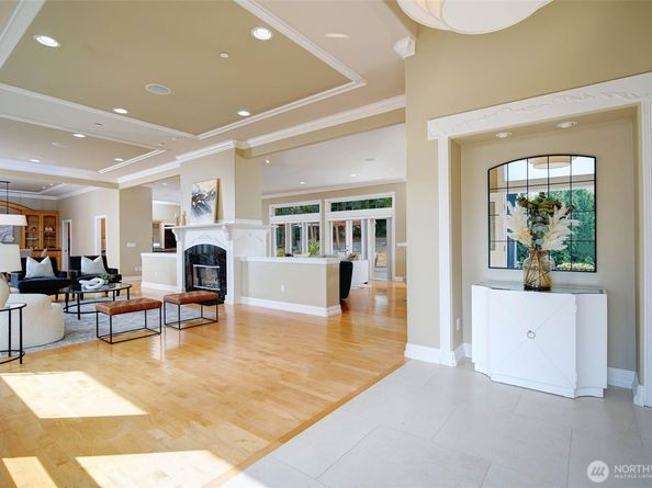 6145 93rd Avenue SE, Mercer Island WA 98040