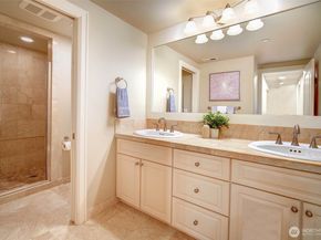 6145 93rd Avenue SE, Mercer Island WA 98040