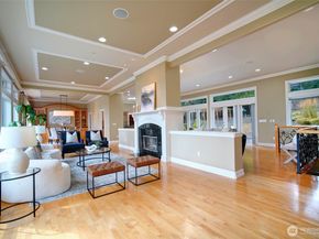 6145 93rd Avenue SE, Mercer Island WA 98040