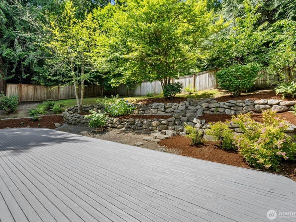 17519 33rd Avenue NE, Lake Forest Park WA 98155