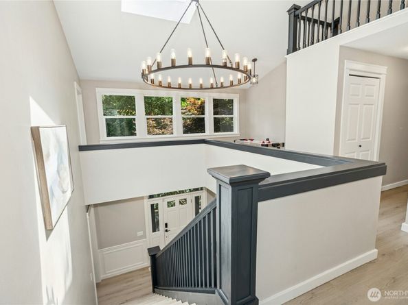 17519 33rd Avenue NE, Lake Forest Park WA 98155