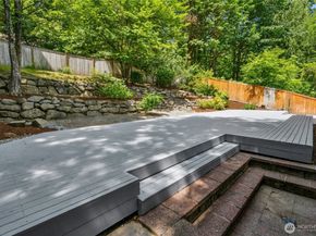 17519 33rd Avenue NE, Lake Forest Park WA 98155