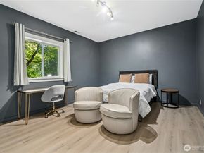 17519 33rd Avenue NE, Lake Forest Park WA 98155