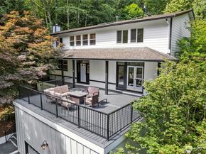 17519 33rd Avenue NE, Lake Forest Park WA 98155