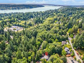 17519 33rd Avenue NE, Lake Forest Park WA 98155