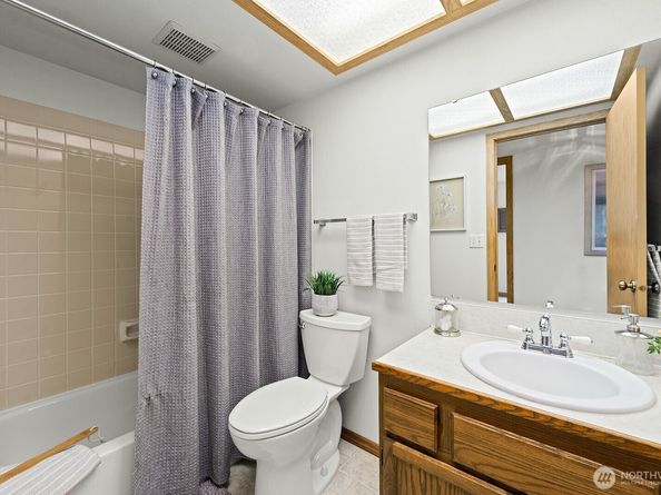 244 Vashon Avenue SE, Renton WA 98059