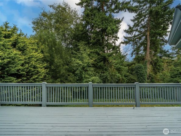 32338 11th Avenue SW, Federal Way WA 98023