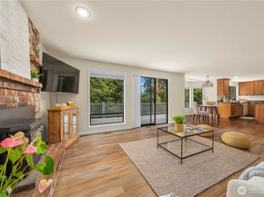 32338 11th Avenue SW, Federal Way WA 98023