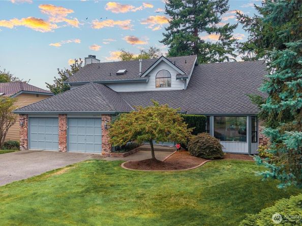 32338 11th Avenue SW, Federal Way WA 98023
