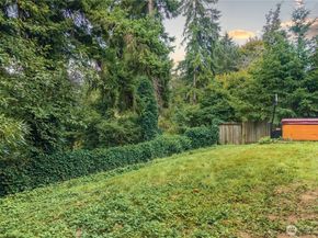 32338 11th Avenue SW, Federal Way WA 98023