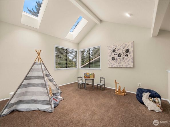 32338 11th Avenue SW, Federal Way WA 98023