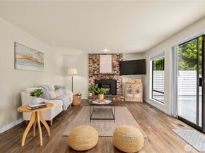 32338 11th Avenue SW, Federal Way WA 98023