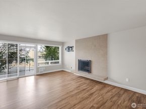 2514 57th Avenue SW 102, Seattle WA 98116