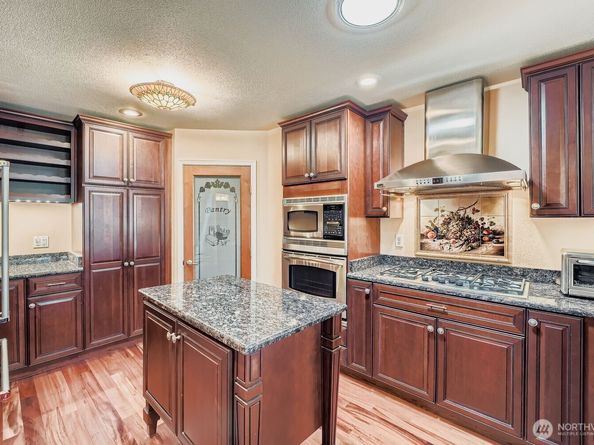 2730 SW 327th Street D18, Federal Way WA 98023