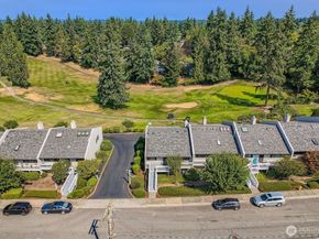 2730 SW 327th Street D18, Federal Way WA 98023