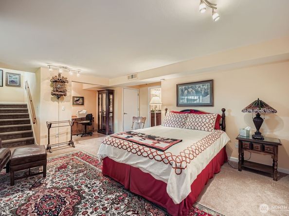 2730 SW 327th Street D18, Federal Way WA 98023