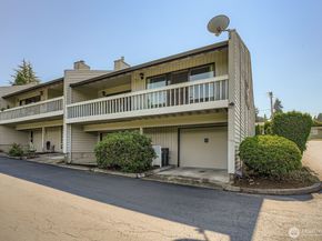 2730 SW 327th Street D18, Federal Way WA 98023