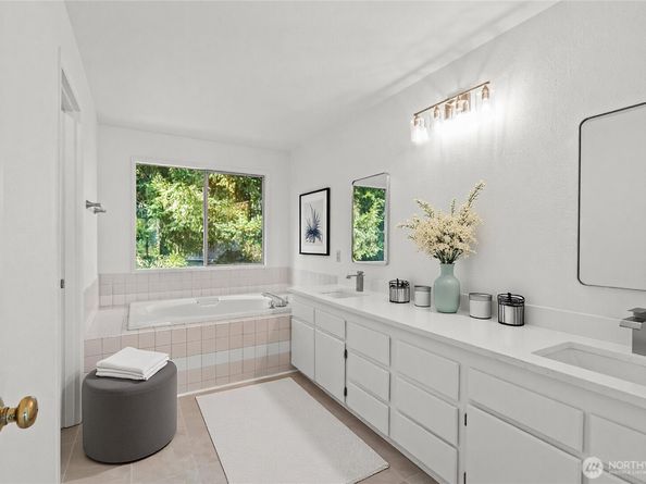 4109 238th Court SE, Sammamish WA 98029