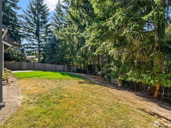 4109 238th Court SE, Sammamish WA 98029
