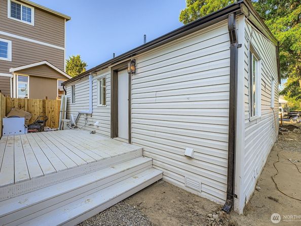 9223 S 38th Avenue, Seattle WA 98118