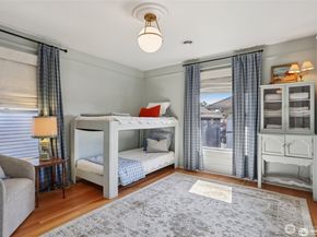 2233 2nd Avenue W, Seattle WA 98119