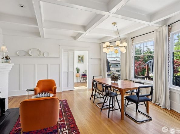 2233 2nd Avenue W, Seattle WA 98119