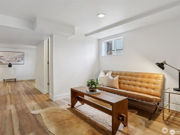2233 2nd Avenue W, Seattle WA 98119
