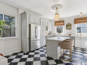 2233 2nd Avenue W, Seattle WA 98119