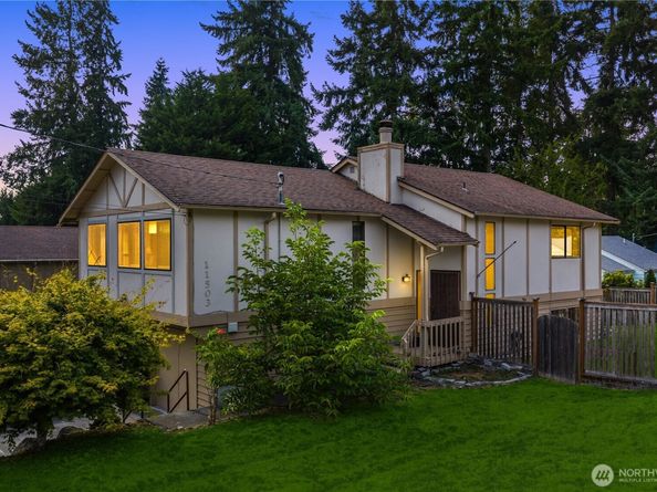11503 Bartlett Avenue NE, Seattle WA 98125