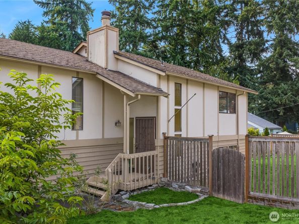 11503 Bartlett Avenue NE, Seattle WA 98125