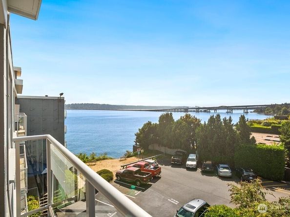 720 Lakeside Avenue S 404, Seattle WA 98144