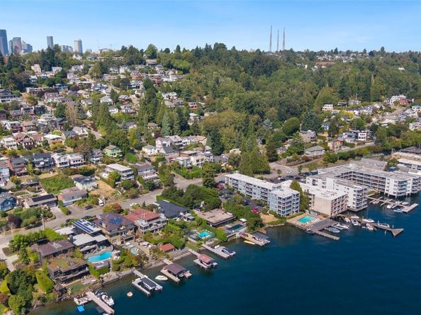 720 Lakeside Avenue S 404, Seattle WA 98144