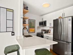 720 Lakeside Avenue S 404, Seattle WA 98144