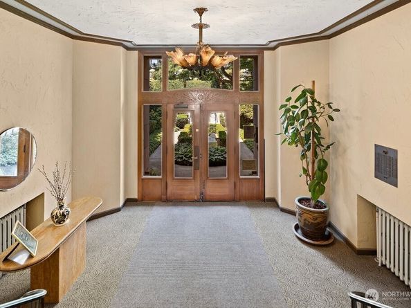 519 W Roy Street 112, Seattle WA 98119