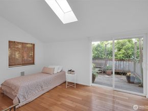 8725 10th Avenue S, Seattle WA 98108