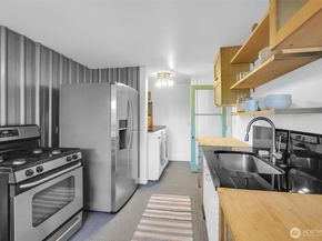 8725 10th Avenue S, Seattle WA 98108