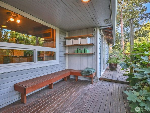 8725 10th Avenue S, Seattle WA 98108