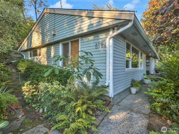 8725 10th Avenue S, Seattle WA 98108