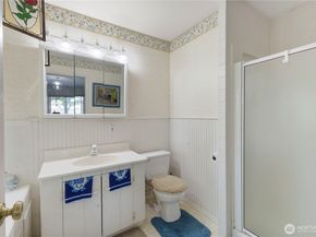 25916 18th Avenue S, Des Moines WA 98198